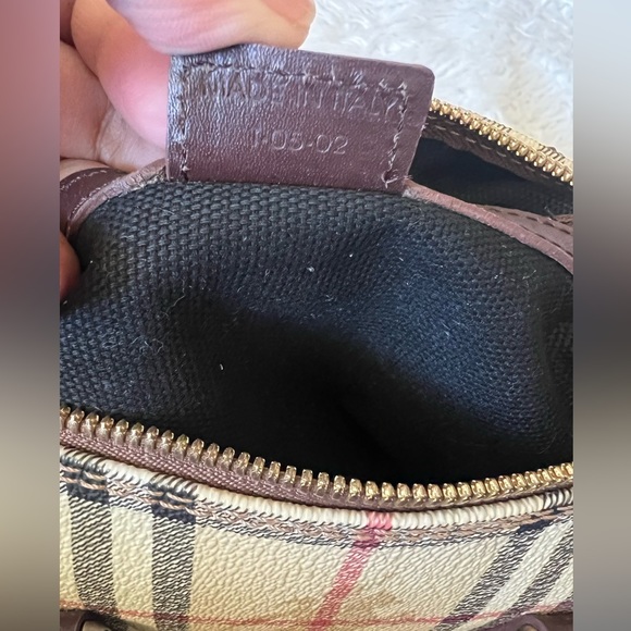 EUC Burberry Haymarket Check Boston - Picture 11 of 16